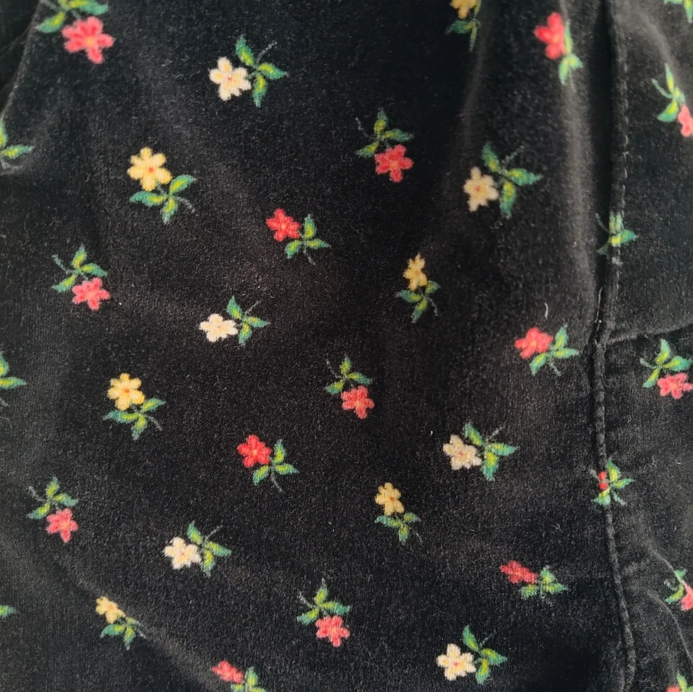 Vintage Gymboree 1998 Black Floral Velveteen Pocket Bib Overalls Size 4-5